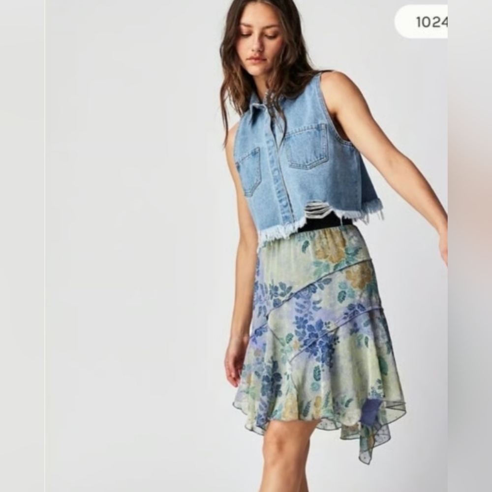 Free People Milly Asymmetrical Mini floral Skirt Size Medium Nwot